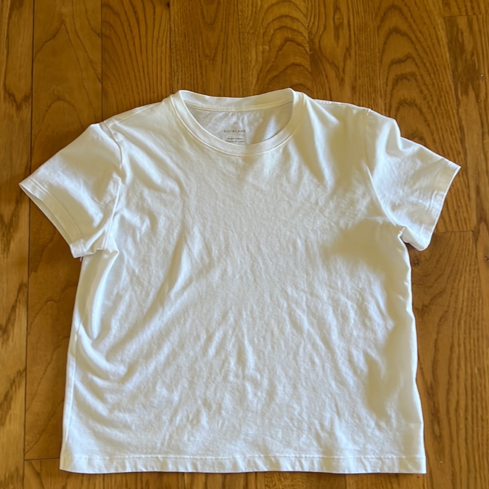 Everlane tshirt